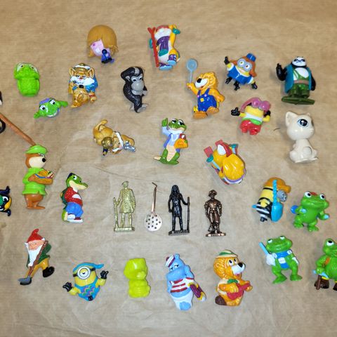 Kinderegg figurer samling selges samlet