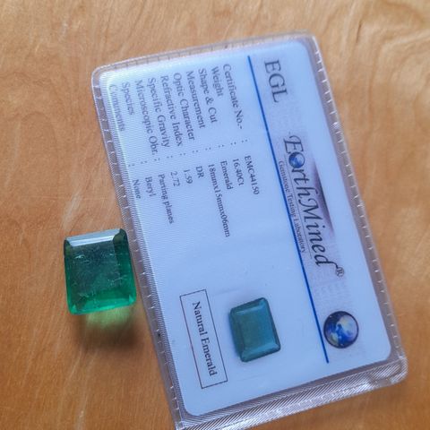 EGL EMERALD 16.40 Ct