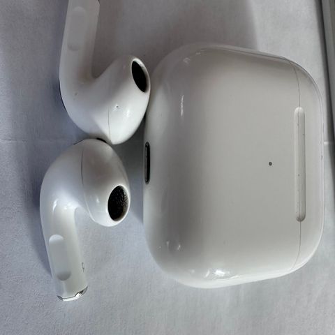 Apple AirPods gen 3