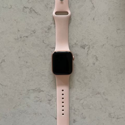 Apple Watch SE 40 mm