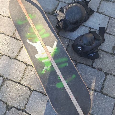 skateboard