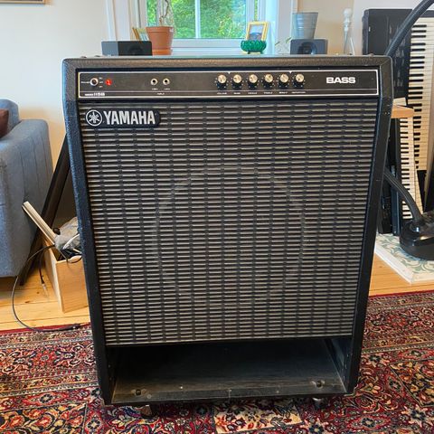 Yamaha Hundred 115B Bass Amp