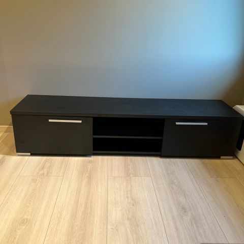 Pent brukt Sort TV benk, 170x37,5x41