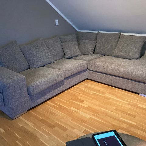 Hjørnesofa med sjeselong