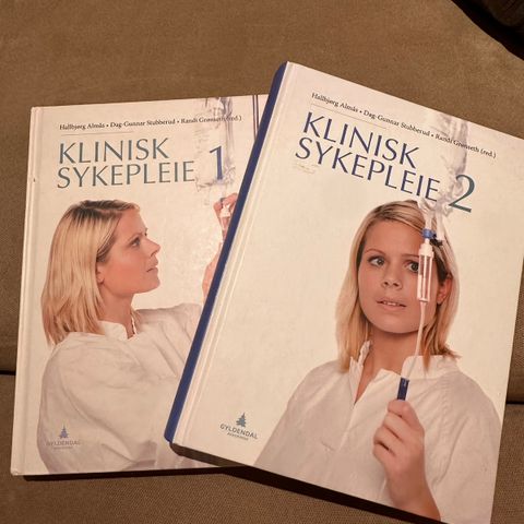 Klinisk sykepleie bøker selges