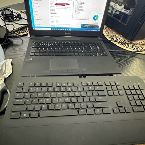 Laptop/ bærbar PC Multicom Kunshan N150R 15.6" Full-HD