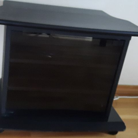 TV bord benk m/glassdør ca B 62 D 40 H 49 cm fremstår som pent