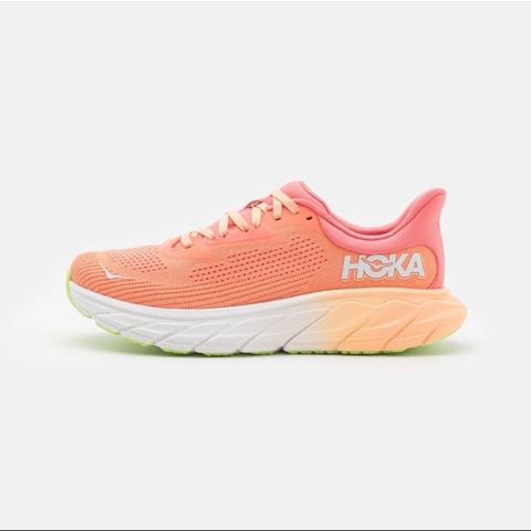 Hoka Arahi 7