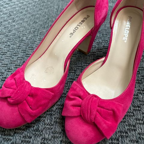 Pumps/damesko med sløyfe i semsket skinn rosa/fuchsia