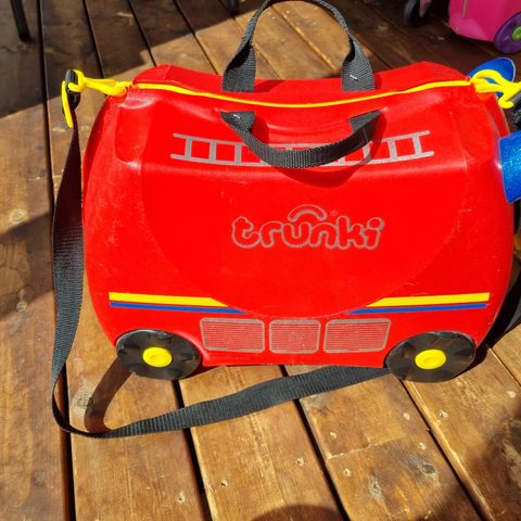 Trunki barnekoffert brannbil