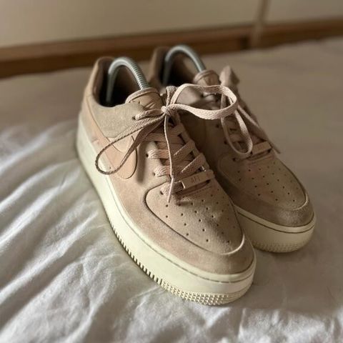 Nike Air Force 1 - pink