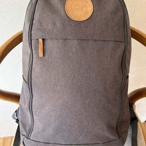 Sekk Beckmann 30L Urban Grey - med regntrekk, nesten som ny