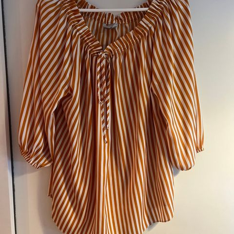 H&M bluse str. 42