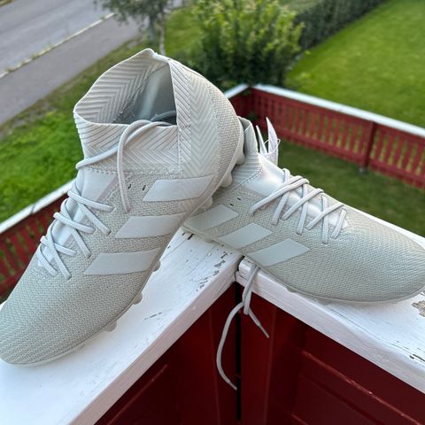 Fotballsko Adidas AG-sko str44