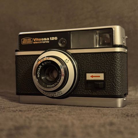 Zeiss Ikon Voigtlander Vitesse 126 Electronic