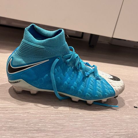 Nike hypervenom str:38