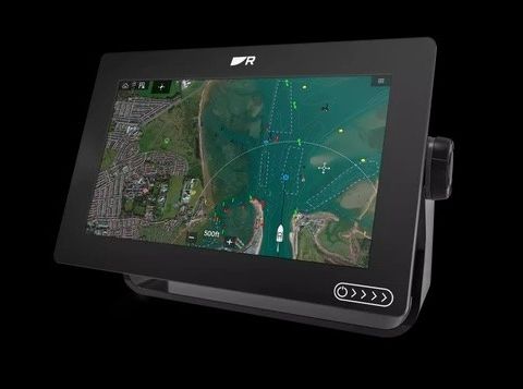 Raymarine Axiom+ 7 RV med 3D ekkolodd. Ny modell, kart hele over Nord-Europa!