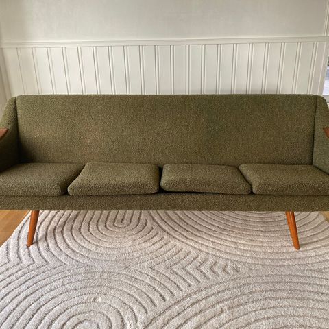 Retro sofa