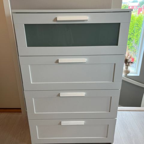 Brimnes Ikea Kommode 600,-