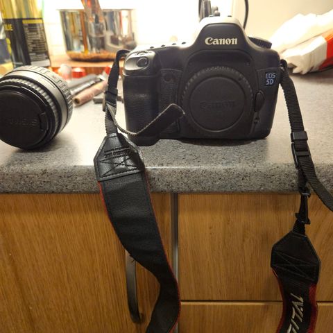 Canon EOS 5d med bag og 3 linser