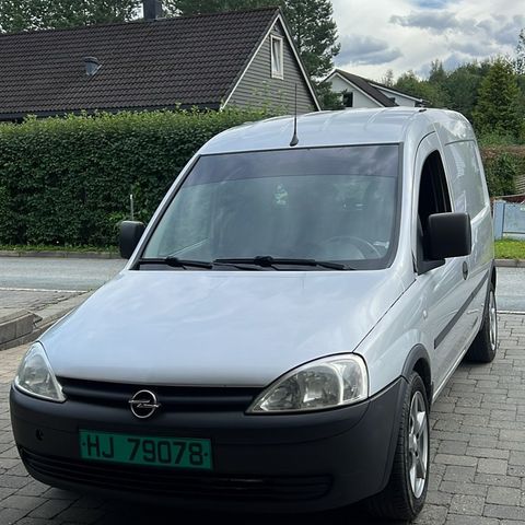 Opel combo selges i deler