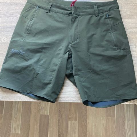 Swix Men's Motion Adventure Shorts Dark Olive