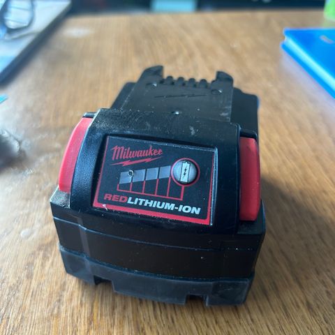 Milwaukee M18 5.0AH batteri