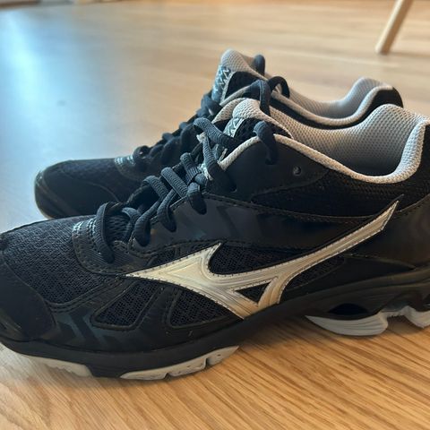 Mizuno sko strl 38