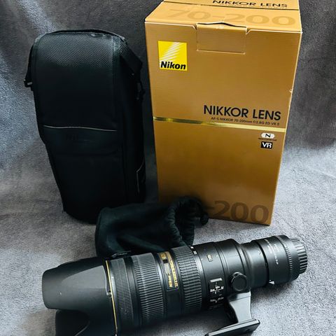 Nikon AF-S Nikkor 70-200mm f/2.8E II ED VR + AF-S telekonverter TC-20E III