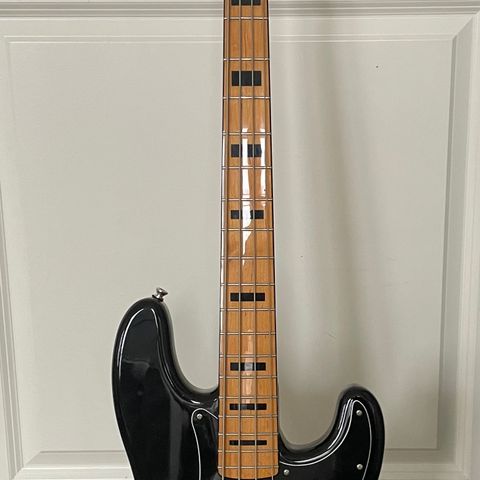 Squier Classic Vibe '70s Precision Bass MN, Black