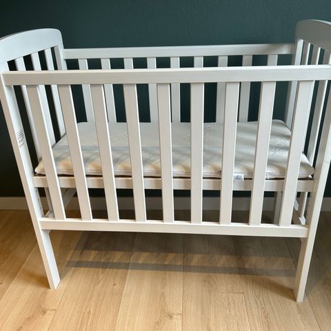 Bedside crib / liten sprinkelseng