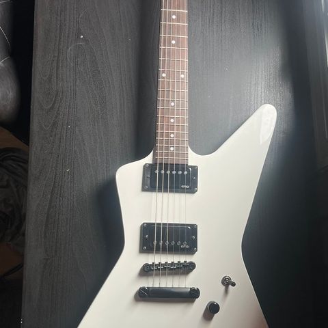 Epiphone Explorer 84