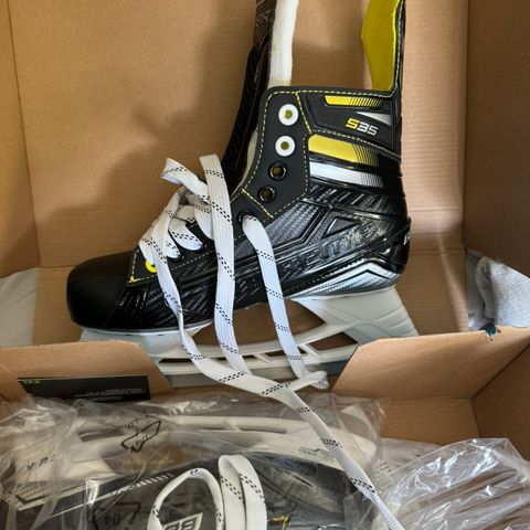 Bauer Supreme S35 str 5 (38,5)