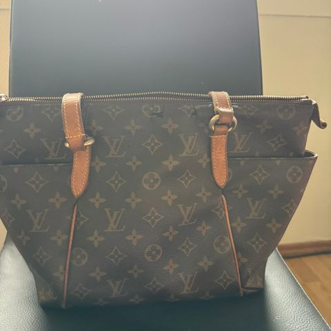 Louis Vuitton Totally Kanvas