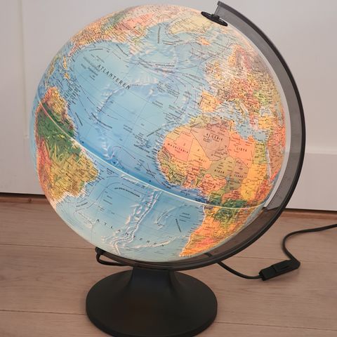 Scan Globe Globus med lys ( Danmark).