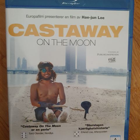 CASTAWAY ON the moon