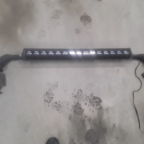 Swedstuff 150 W Led bar,  lysbjelke på takstativ til Toyota Hiace