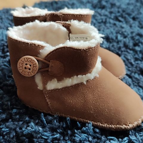 Uggs til små barn