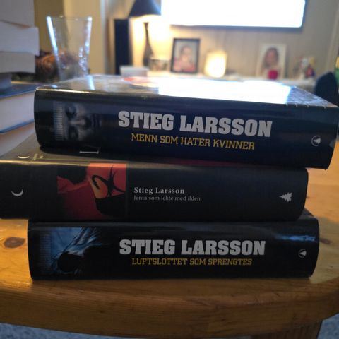 4 bøker av Stieg Larsson