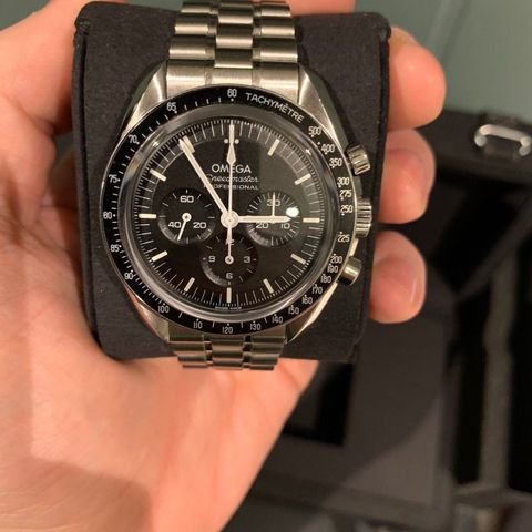 Omega Speedmaster Moonwatch Sapphire