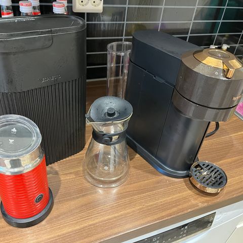 Nespresso vertuo next premium maskin og kapsler