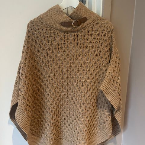 Cape / poncho fra Massimo Dutti