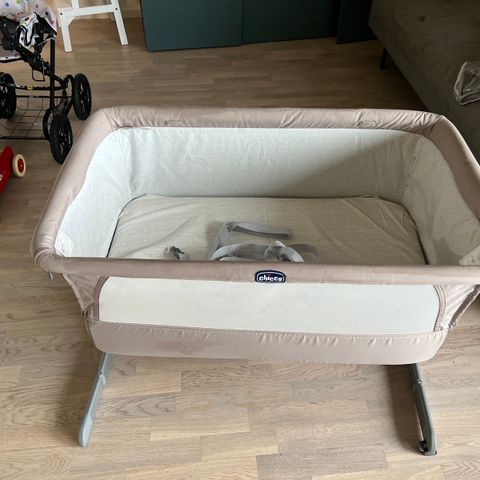 Chicco Bed side crib Beige