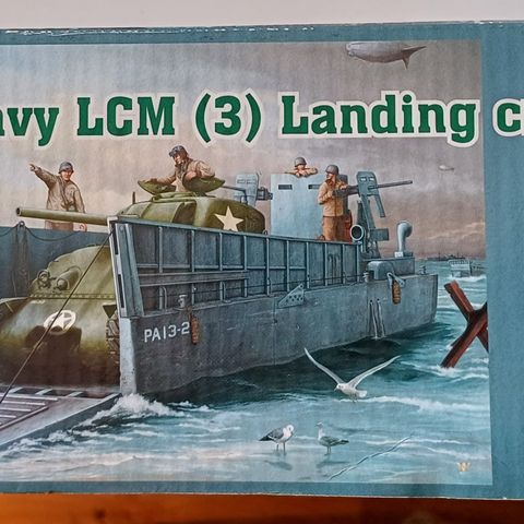 Trumpeter 1/35. WWII US.NAVY LMC