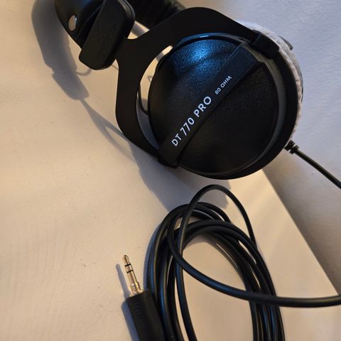 Som ny Beyerdynamic DT770 Pro 80, brukt i 10 minutter