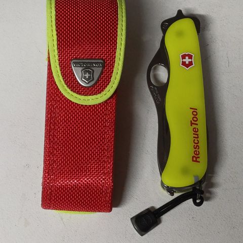 Victorinox Rescue tool multiverktøy