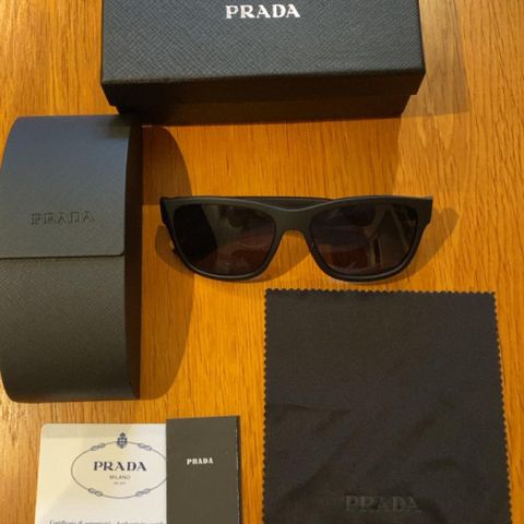 Prada Linea Rossa