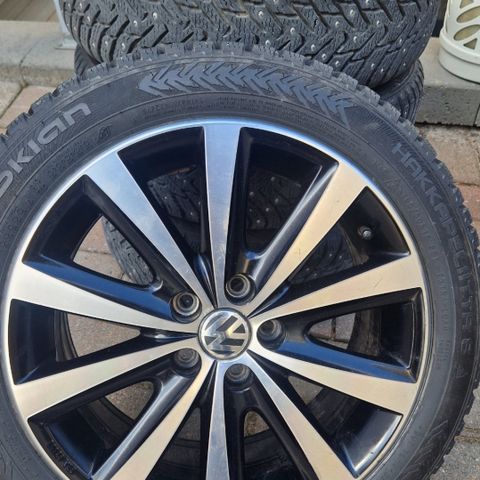 195/50R16 Originale VW Polo vinterhjul med pigg 5x100