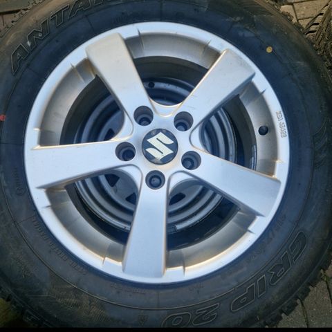 215/70R16 5x114.3 Vinterhjul