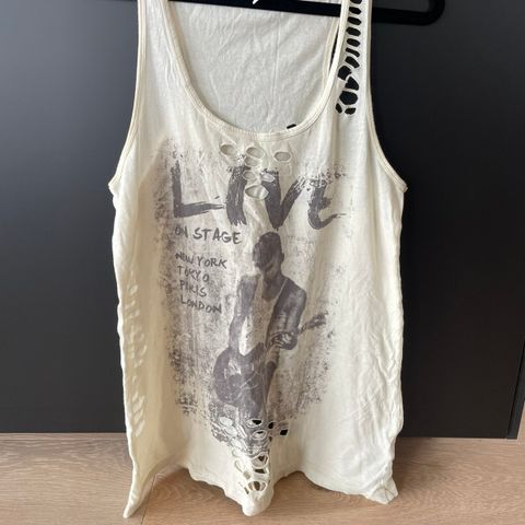 Tøff singlet